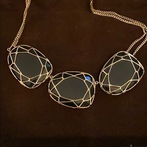 Kendra Scott necklace